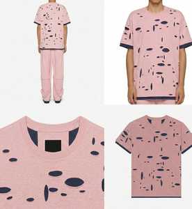 Camiseta de algodón oversize para hombre con logo frontal personalizado, diseño desgastado y recortado, estilo streetwear, transpirable y ecológica. - Product Image 5