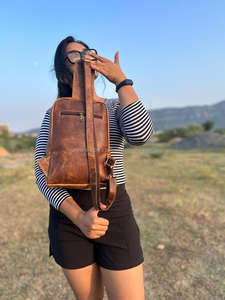 Nouveau Style fait à la main en cuir crunch pleine fleur Style Vintage unisexe fronde poitrine fait Unique Triangle Messenger utilitaire croix sacs - Product Image 5