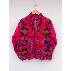 Chaqueta Bohemia de Algodón Bordada a Mano con Diseño Suzani, Color Rosa Floral, para Otoño e Invierno, Regalo para Ella - Product Image 3