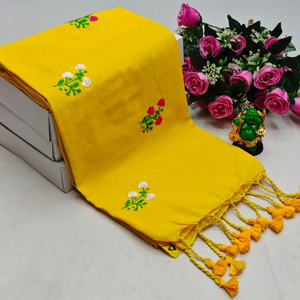 Dupatta jaune de créateur indien pour femmes |   Vêtement ethnique traditionnel, étole brodée |   Écharpe en soie georgette pour mariage et occasions spéciales - Product Image 4