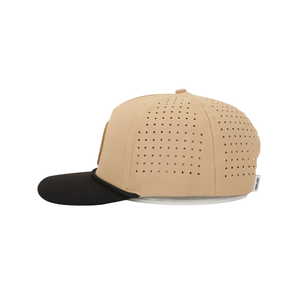 Casquette de golf OEM respirante, à séchage rapide et imperméable avec logo personnalisé, étiquette tissée, bande de couture interne, cordon et trous découpés au laser pour unisexe - Product Image 2