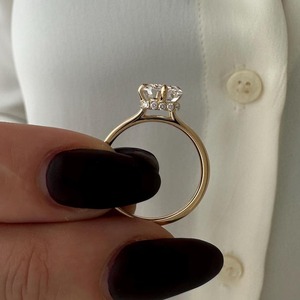 Anillo de compromiso con diamante cultivado en laboratorio, corte esmeralda, claridad VVS, certificado IGI, con halo oculto, 3 quilates, oro macizo de 14k/18k, moderno. - Product Image 2
