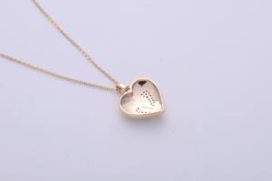 Collier pendentif en forme de pieds de bébé avec cœur, incrustation de cristaux, cadeau pour maman, bijoux en or jaune/blanc/rose 9 carats - Product Image 2