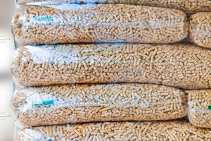 Pellets de madera dura natural para parrilla de barbacoa y ahumador | Combustible de biomasa 100% | Quemadura limpia | Entrega rápida a todo el mundo - Product Image 2