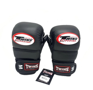 นวมมวยไทยคู่สีดำ สำหรับคิกบ็อกซิ่ง ฟิตเนส MMA ซ้อมต่อย ฝึกซ้อม ต่อยกระสอบทราย ทำจากวัสดุ PU กันลื่น ระบายอากาศได้ดี - Product Image 2