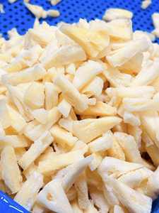 Piña Congelada en Trozos al Vacío para Servicio de Alimentos, Dulce, Aromática, Tropical, con Conservación de la Hidratación, para Restaurantes, Vietnam - Product Image 5