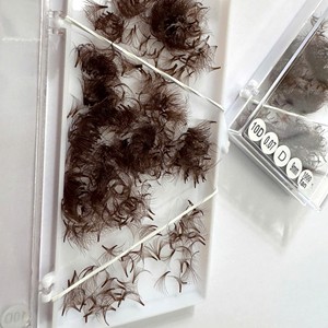 Extensions de cils pré-faits couleur marron, mix de longueurs, épaisseur 0.07, courbure CC/DD/M/L, cheveux synthétiques, logo personnalisé, vente en gros - Product Image 1