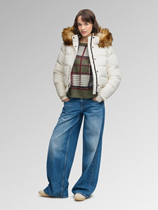 Chaqueta Acolchada para Mujer al por Mayor, Personalizada, Informal, para Exteriores, Resistente al Viento, con Cierre de Cremallera y Bolsillos Laterales, Abrigo Premium para Invierno - Product Image 5