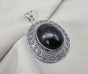 จี้เงินแท้ 925 ประดับพลอยออนิกซ์สีดำธรรมชาติ รูปไข่ทรงคาโบชอง งานแฮนด์เมด - Product Image 2
