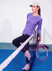 T-shirt de sport pour femme à manches longues, uni, décontracté, anti-UV UPF 50+, séchage rapide, respirant, en polyester tissé avec lettres - Product Image 2