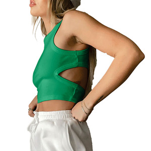 Débardeur court côtelé vert émeraude tendance Y2K avec fentes latérales, style athleisure, pour boutiques de vêtements féminins en gros - Product Image 2