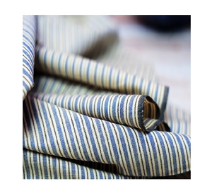 Fabricante de tela de algodón Khadi tejida a mano de primera calidad, venta al por mayor de tela de algodón Khadi pura para prendas de vestir a precio de mayoreo. - Product Image 1