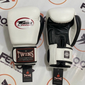 Guantes de Sparring Profesionales Rojos y Negros Hechos a Medida, de Venta Caliente, para Jóvenes, Productos de Entrenamiento de MMA, Equipo de Protección para Combate en el Gimnasio - Product Image 5