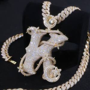 Pendentif fantaisie style Hip-Hop en argent 925, serti de moissanite D VVS1 taille ronde, lettre R, pour cadeau - Product Image 1