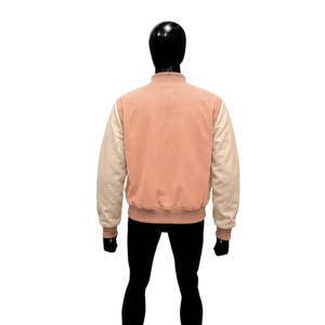 Veste universitaire en laine rose pêche personnalisée avec manches blanches crème pour hommes, vente en gros de vestes de baseball de qualité supérieure - Product Image 2
