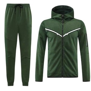 Trajes Deportivos Sublimados Personalizados para Hombre y Mujer, Conjunto de Dos Piezas, Ropa Deportiva Elegante para Gimnasio, Entrenamiento y Uso Casual - Product Image 3