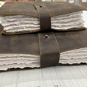 New Era Vintage Antique Hardcover Leather Cover Sketchbook Rustic Unlined Watercolour Paper Journal Notebook Deckle Edge Brown - Product Image 5