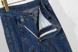 Pantalones acampanados de algodón para mujer al por mayor, de tiro medio, con frente plano, transpirables, ecológicos, con cordón ajustable, personalizables, ideales para el verano. - Product Image 4