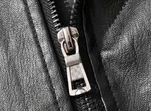 Blouson moto coupe slim en cuir véritable pour homme, coupe-vent, avec col montant, fermeture éclair, manches classiques, color block, idéal pour le printemps - Product Image 3