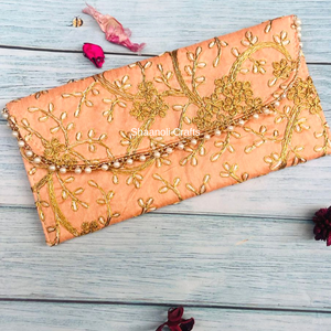 กระเป๋าใส่ของพกพาทรงเพรียวบางลายปักแบบชาติพันธุ์สวยงาม ซับในโพลีเอสเตอร์ ปิดด้วยกระดุม เหมาะสำหรับเป็นของชำร่วยงานแต่งงานสำหรับผู้หญิง - Product Image 3