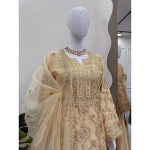 Hermoso Conjunto de Traje para Fiesta con Bordado de Hilo y Lentejuelas, Talla XL - Product Image 2