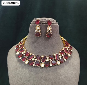 Conjunto de Collar Choker de Lujo con Rubíes Rojos y Kundan para Mujer, Chapado en Oro, de Latón, para Novia, Boda, Fiesta, Joyería de Colección - Product Image 5