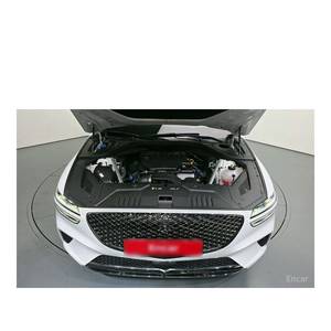 Genesis GV70 2.5T AWD Essence SUV 2024 avec boîte de vitesses automatique, sièges en cuir, caméra arrière, 36 589 km, conduite à gauche - Product Image 6