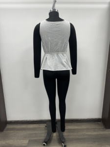 เสื้อกล้ามสตรีแบบสั้นลายทางเรียบง่าย คอเหลี่ยม ติดกระดุมผูกเอว สไตล์ลำลอง สำหรับฤดูใบไม้ผลิและฤดูร้อน ผ้าฝ้าย 100% ระบายอากาศได้ดี - Product Image 3