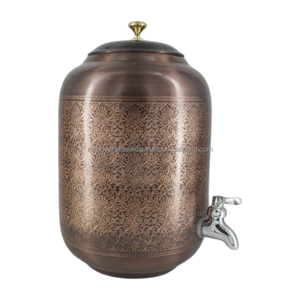 Dispensador de agua de diseño grabado de flores de maceta de cobre puro de Venta caliente de alta calidad con grifo de acero a precio asequible del proveedor - Product Image 3