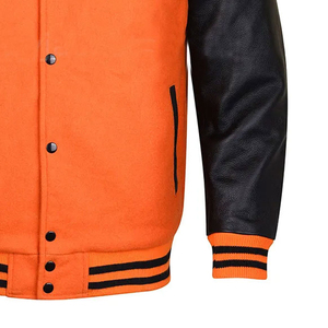 Chaqueta Varsity Unisex con Parches Geométricos Stonefield Manufacturing - 100% Lana, con Capucha, Impermeable, Ropa de Calle, Ropa de Invierno - Product Image 2