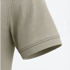 Polos pour hommes vierges de qualité supérieure en coton respirant, personnalisables avec logo et couleur unie, pour le golf, à manches courtes, coupe ajustée - Product Image 6