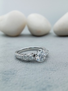 Bague de fiançailles et de mariage D'VINS JEWELS tendance, forme ronde, taille brillante, or rose plaqué, couleur D blanc, certifiée, avec diamant de laboratoire - Product Image 3