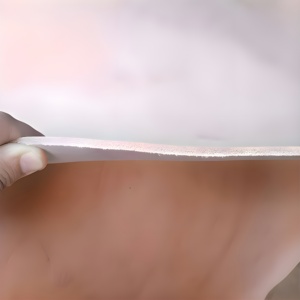 Cuero de búfalo de grano completo curtido vegetalmente de 5 mm de grosor, tamaño 7-8 pies cuadrados, para suela de zapatos y bolsos de cuero de alta calidad. - Product Image 1