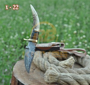 Cuchillo de Caza de Acero de Damasco Forjado a Mano con Mango de Asta de Ciervo, Cuchillo Táctico Fijo Personalizado para Camping y Desollado al Aire Libre - Product Image 3