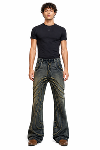 Vaqueros de mezclilla para hombre, de lavado oscuro, desgastados, de pierna ancha, estilo urbano, con efecto descolorido intenso, estilo vintage, con paneles de diseño y costuras únicas - Product Image 1