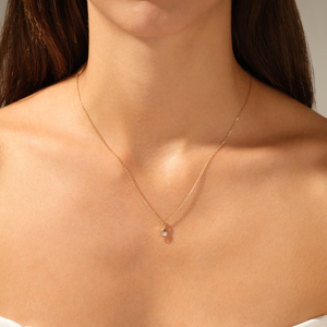 Collar con Colgante de Diamante Cultivado en Laboratorio de 0.10 CT, Oro Amarillo de 14K, Certificado IGI, Regalo de Boda Minimalista y de Lujo para Ella - Product Image 4