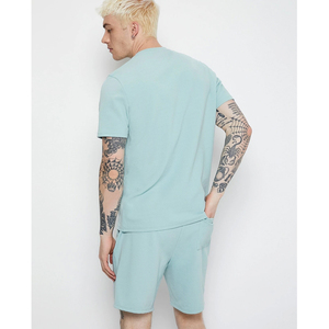 Ensembles d'été élégants pour hommes : T-shirt de plage et short, tenue deux pièces respirante et légère à manches courtes pour un style décontracté - Product Image 4