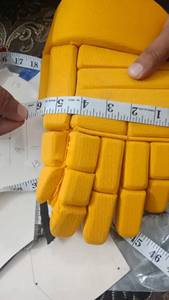 ถุงมือฮอกกี้น้ำแข็ง โพลีเอสเตอร์ น้ำหนักเบา ทนทาน ดีไซน์พิเศษ หลายสี จับถนัดมือ ยี่ห้อ Eoin Winston Sports Pakistan รุ่น 1 กก. - Product Image 2