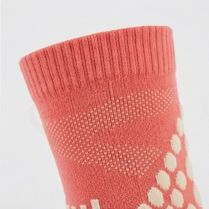 Chaussettes courtes pour hommes, motif géométrique corail, tricotées, respirantes, en spandex et polyester, style sportif d'été - Product Image 5