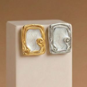 Pendientes Vintage de Acero Inoxidable con Baño de Oro de 18K, Estilo Retro Chic, Venta al por Mayor - Product Image 4