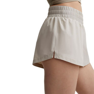 Pantalones de yoga personalizados de cintura alta, pantalones cortos casuales, pantalones deportivos ligeros para mujer, pantalones cortos de gimnasio transpirables y de secado rápido. - Product Image 4