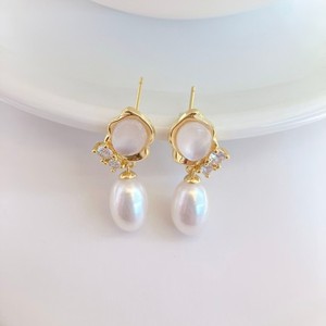 Boucles d'oreilles rétro métalliques de style français pour femmes, design simple, cool, haut de gamme, polyvalent et tendance, même style que 'Ins' - Product Image 2