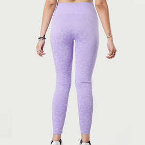 Legging de sport pour femme à taille élastique active, coupe ajustée, effet compression, pour entraînement intensif en salle de sport, effet push-up, couleur unie - Product Image 2