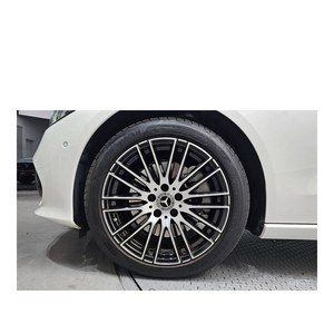 Mercedes-Benz Classe C C200 4MATIC Avantgarde 2022, 9 199 km, Euro V, Boîte de vitesses automatique, Volant à gauche, Caméra de recul - Product Image 5