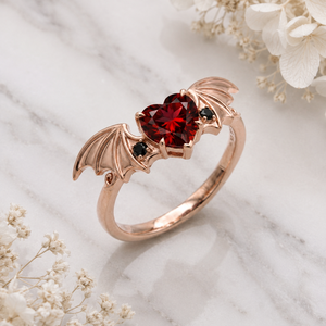 Anillo de compromiso con gema de granate talla corazón engastada en púas, chapado en oro rosa, plata de ley 925 maciza, anillo gótico con alas de murciélago - Product Image 4