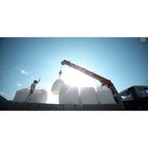 Poudre de CaCO3 Nhat Thang VNT 7 de pureté supérieure 98% (Modèle VNT-1) pour peintures et revêtements – Solution ultime au carbonate pour diverses applications - Product Image 1