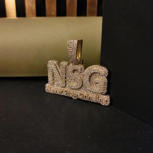 Colgante Número 1 con Incrustaciones de Diamantes |   Dije con Símbolo de Dólar en Diamante Moissanite - Product Image 4