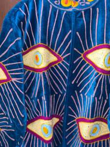 Chaqueta bordada a mano con ojo turco de terciopelo Suzani, estilo bohemio, abrigo llamativo de invierno. - Product Image 3