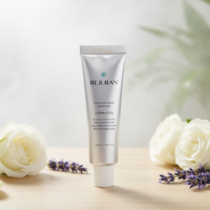 Crema Viso REJURAN 50ml per Migliorare la Circolazione Cellulare con Complesso Peptidico C-PDRN e Niacinamide, Rassodante, Illuminante e Anti-Età per una Pelle Giovane - Product Image 3