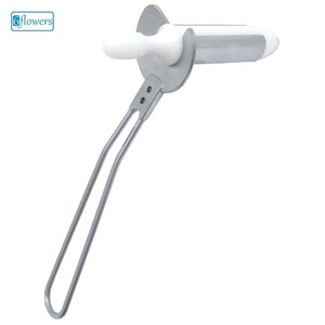 Spéculum gynécologique manuel en acier inoxydable à manche extra long avec design à fentes pour usage chirurgical - Product Image 1